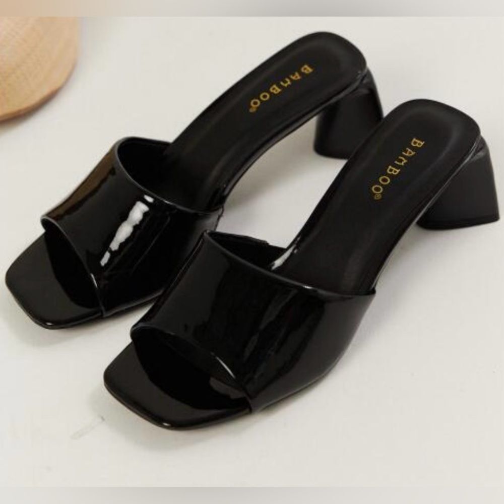 BAMBOO Women's Glossy Black Heels